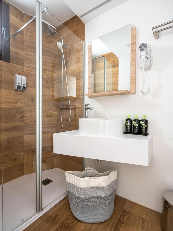 Limehome Carrer De Fontcoberta - Digital Access * Barcellona